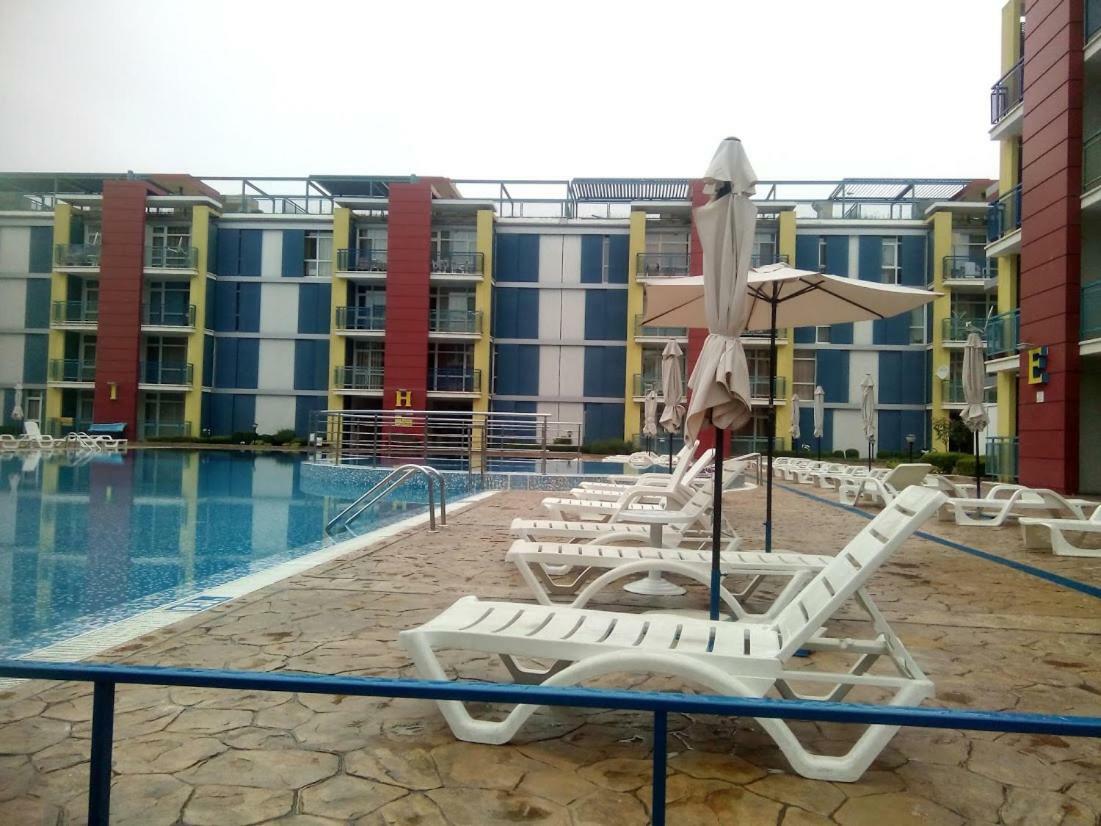 Elit 4 Apartments 써니비치 외부 사진